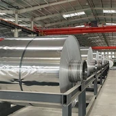 Découpe de bobines de garniture en aluminium